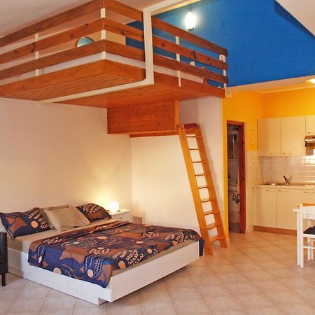 Family Friendly Apartments Pula Exterior foto