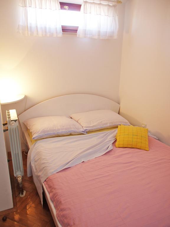 Family Friendly Apartments Pula Quarto foto
